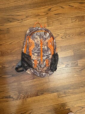 Camo Print Men's Backpack with Orange Accents